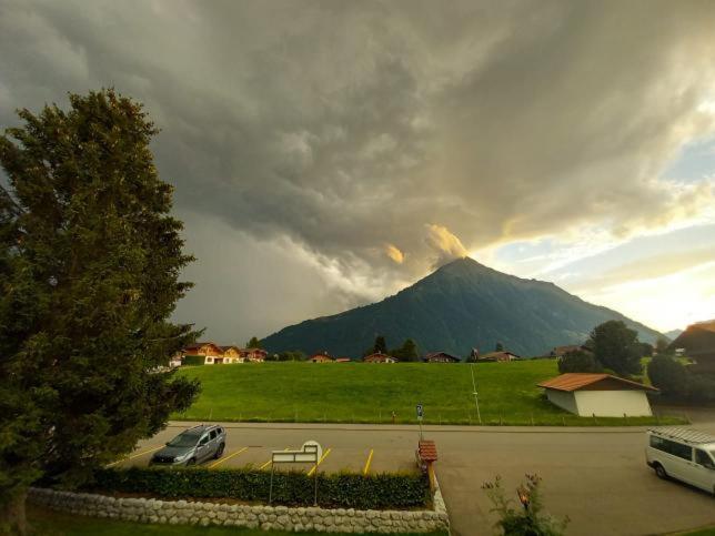 Hotel Restaurant Sunnmatt Aeschi Bei Spiez Екстериор снимка